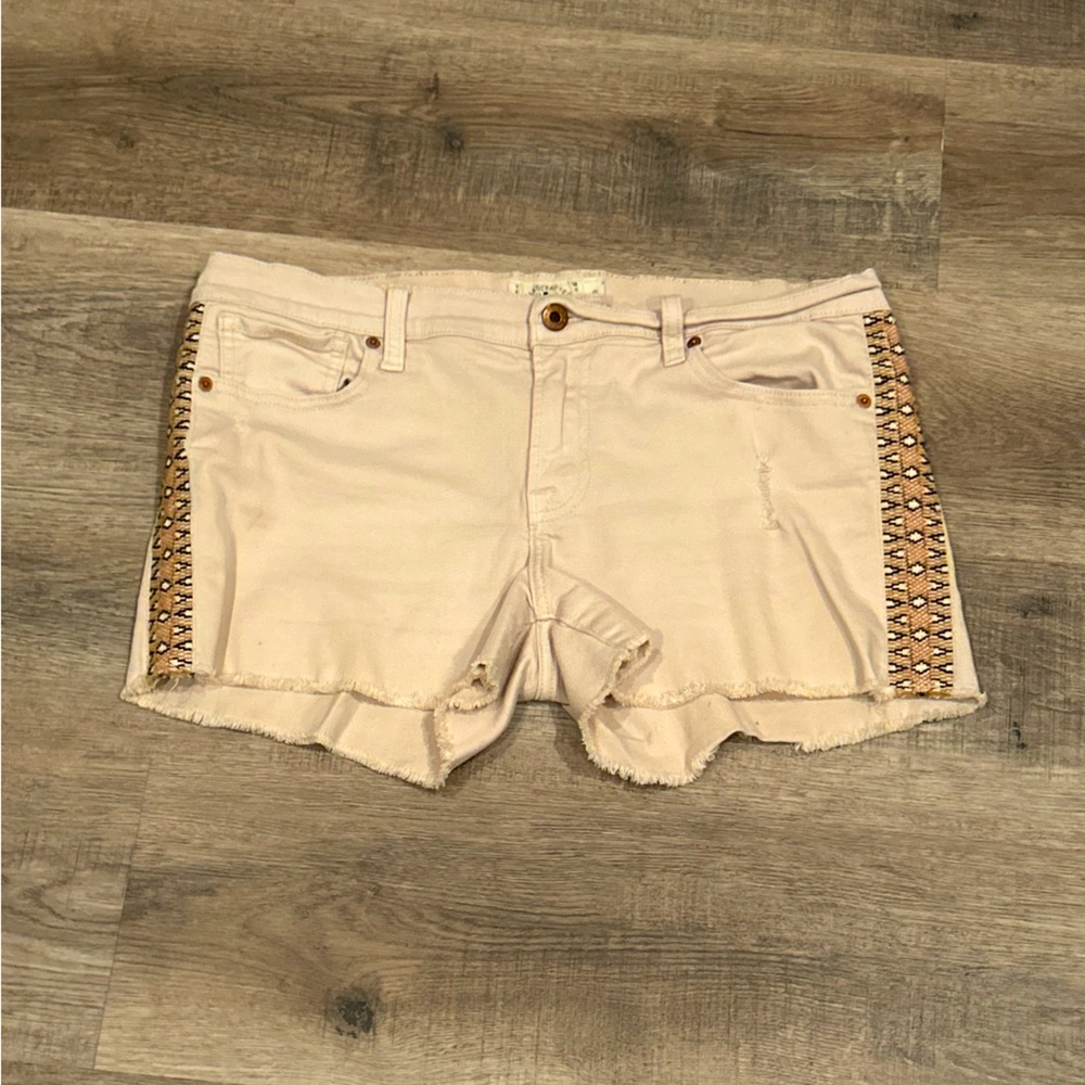 Lucky Brand Ladies Malibu Tan artsy Shorts size 10/30